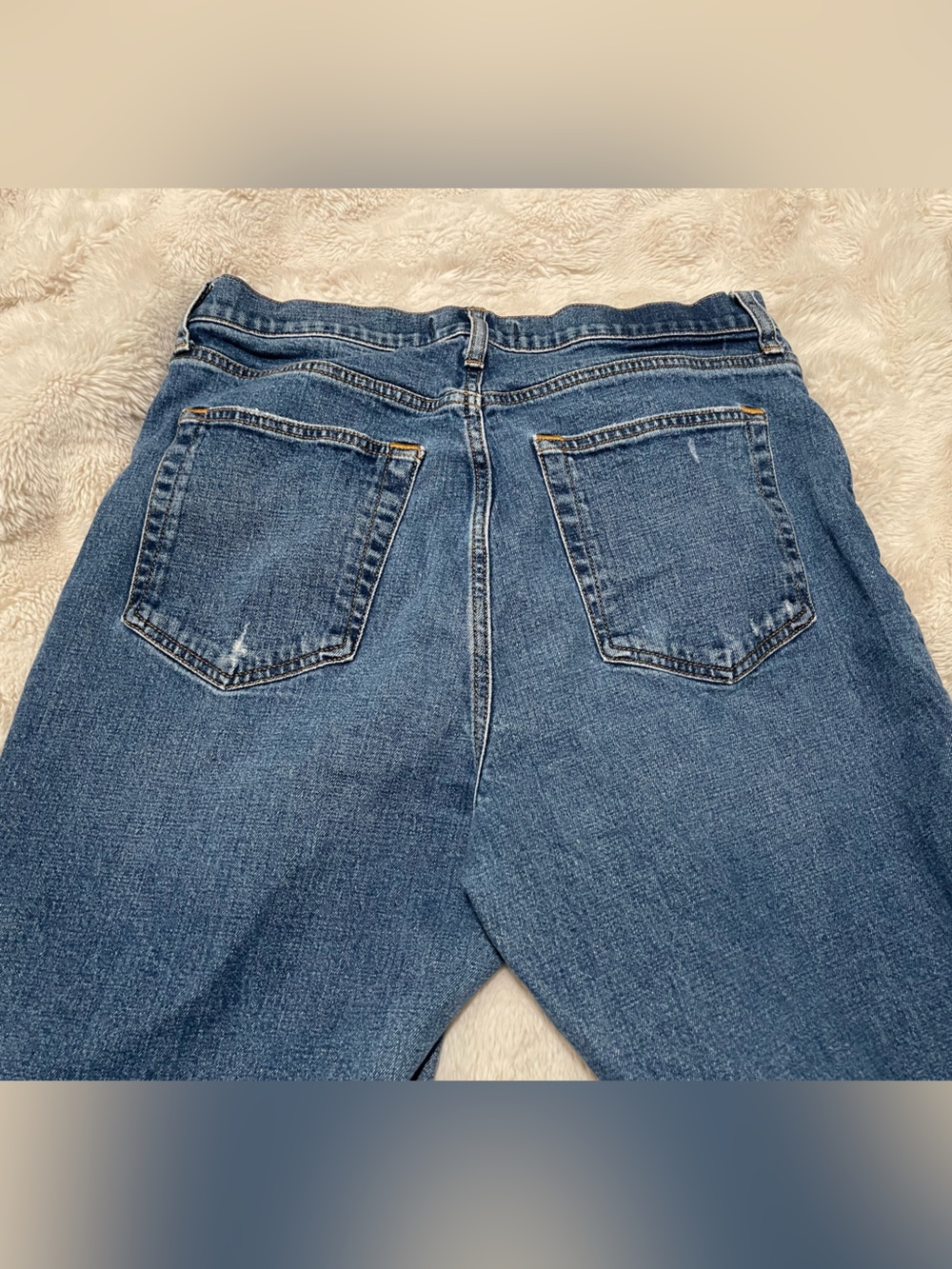 Abercrombie & Fitch Denim Curve Love Jeans with straight ankle & ultra high rise - Picture 3 of 3